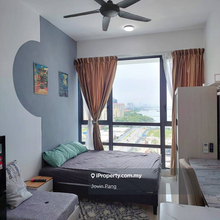 Rare unit available studio in Queensbay area 
