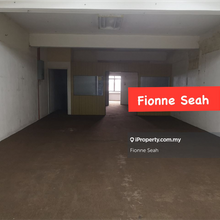 4 Storey Commercial shoplot for Rent facing mainroad