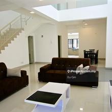 Lakeside residence puchong very nice full furnish unit for rent