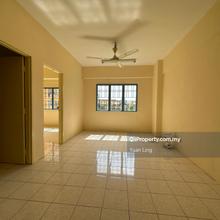 Partially Furnished Kantan Court for rent