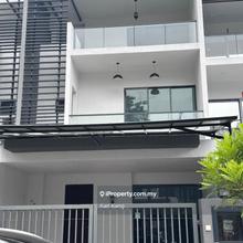 Residensi Bukit Orkid 3 storey house Partially Furnished