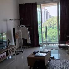 Good location, walking distance to LRT station, speedmart 99, restaura