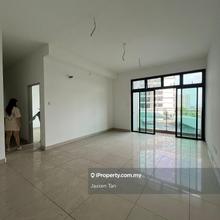 Location with easy access to north south/pasir gudang/edl highway