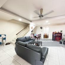 Easy Access & Chinese Location 