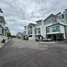 D Lagoon Lakeview @ Seri Austin for rent with fully furnished