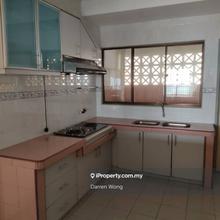 Walking to IMU, LRT, Driving to Pavillion 2, Easy access Few Highway