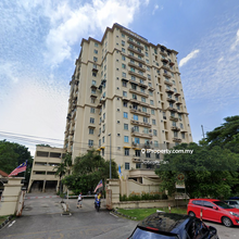 Irama Villa Partially Furnished with 2 Car Parks