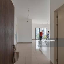 Ember @ Eco Ardence - Furnished Corner Upstairs Unit Co-Home to Let