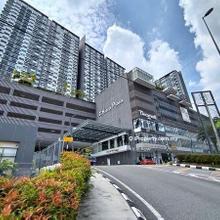 Lelong Unit! Below market value!