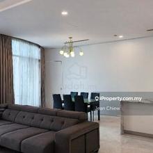 High floor unit with Twin Tower view