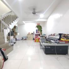 Taman Sri Gombak Fasa 9 Landed Terrace House Face Empty Extra Parking