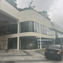 Prime location for business owner to operate 