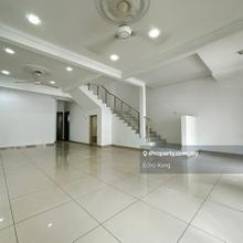 Good Condition 2 Storey Terrace Call Echo For Viewing