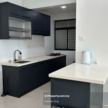 Freehold kl traders square condo for sell cash back