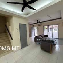 Bandar Botanic 2 Storey House 20x70 Partial Furnished with Airconds 