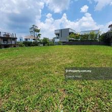 Bungalow land Sri Suria