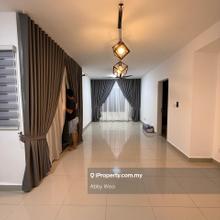 Uptown Berkeley Klang ( Partial 2 rooms 2 bath 2 parking )