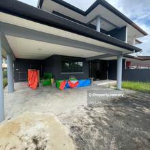 Big compound Semi D at Jalan stampin, Kuching 