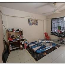 Miharja Flat Walking distance to LRT Station For Sale