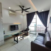 Fully furniture mid floor 3 room service apartment horizon residence