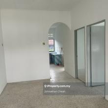 Nearby Pasar ! Taman Kaya End Lot Single Storey For Sale