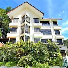 Private hill top beauty. City and green view. Price nego. Enbloc sale 