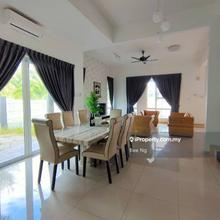 Tmn Klebang Utama, renovated 2.5 storey semi d corner lot  for sale