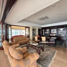 Residential penthouse converted to office and residential use