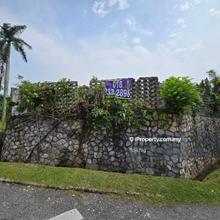 Guarded Street, Flat Land, Good Feng Shui