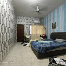 Very convenience location work eat shooping school