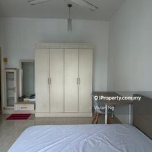 Kelana Mahkota Kelana Jaya Female Master Room For Rent