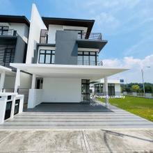 Semi-D house for Sale