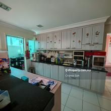 Well Kept Unit, Motivated Owner