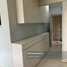 Well Maintain Nice facing Below market Price short walk 3 Damansara