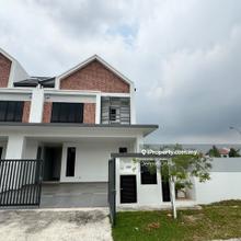 Last unit Setia alam brand new semi d corner facing parking  big land