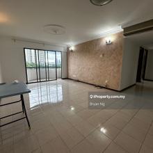 Kept Well Condition , 3 Car Park , Freehold , Kitchen Cabinet 