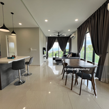High-floored, modern 3 bedder within a prestigious address