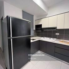 Comes with fridge& washing machine,kl view,limited and cheap rental!