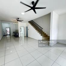For Rent - Double Storey Terrace House @ Austin Crest, Mount Austin