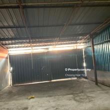 2 Storey shoplot office space with single storey warehouse for rent