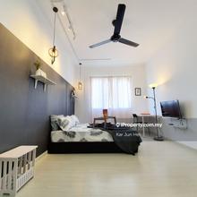Cheap Nice Master room unit at The Hamilton Wangsa Maju 
