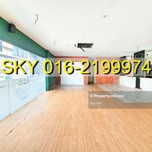 Limited Ground Floor-Endlot Shop facing Jalan Maarof for Rent