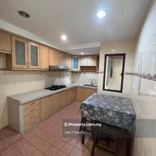 Shot walk to MRT , Giza Mall