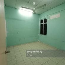 Sri Endah Flat For Sale