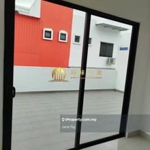 Unfurnished 3-Storey Terrace Corner Lot Taman Bukit Mas Bm for Rent