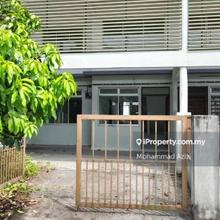 Teres setingkat setengah Bandar kuantan putri sg soi