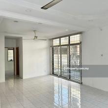 Taman seri juru 2 sty semi d for rent ready move in