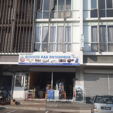 Oasis 1 @ Taman Cahaya Kota Puteri @ Megah Ria Three Storey Shoplot of
