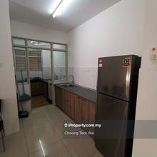 Limited lot with good deal, come with 2 parking and 4 aircond