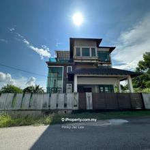 Bungalow 3 Sty High End Renovated Air Keruh 